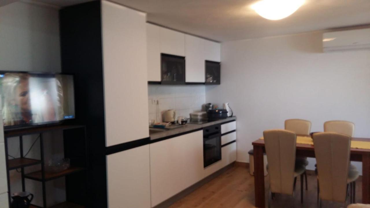 Apartmani Gojevic Водице Экстерьер фото