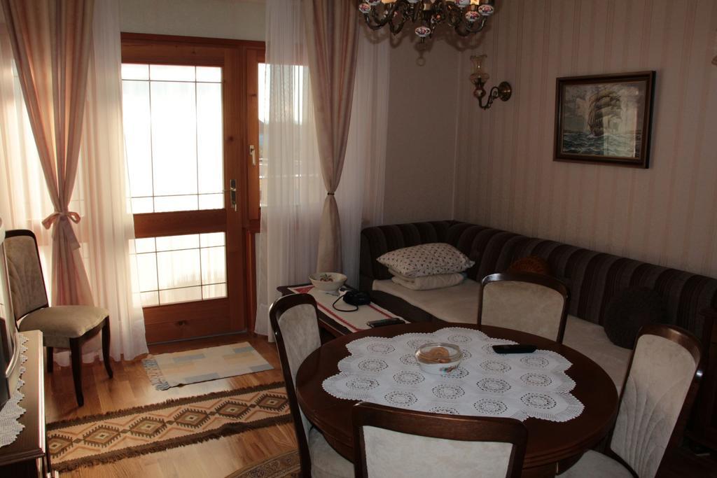 Apartmani Gojevic Водице Экстерьер фото